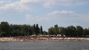 Novi Sad Hafeneinfahrt mit Badestrand